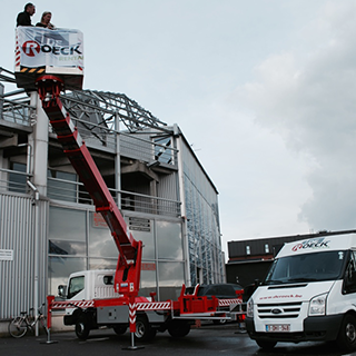 NIEUW  Hoogwerker op bestelwagen
